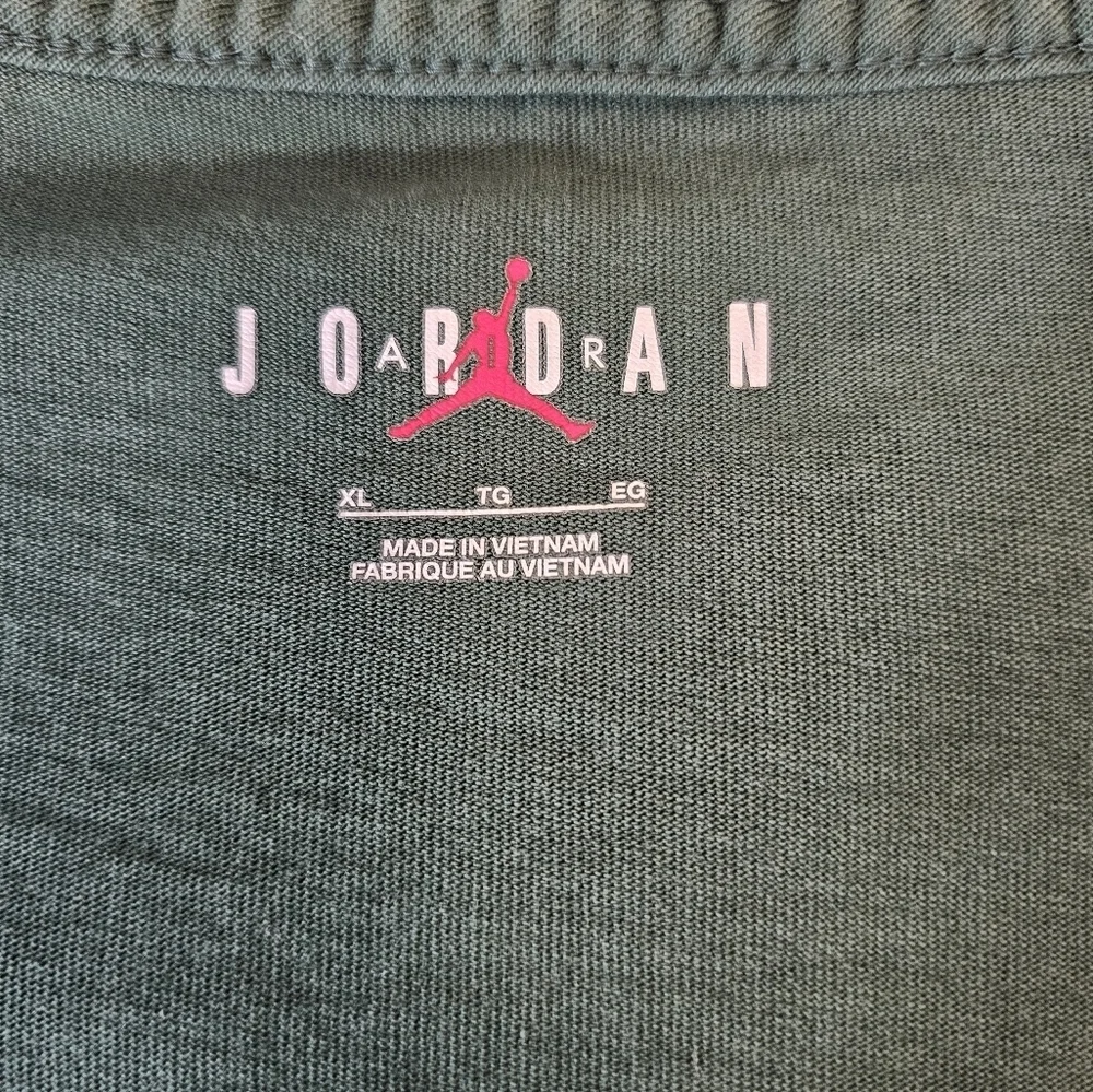 Jordan Shirt XL Dark Green Crew Neck